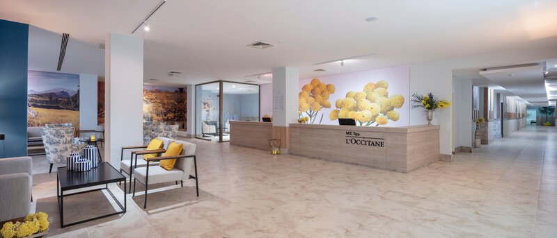 Nirvana Cosmopolitan 76