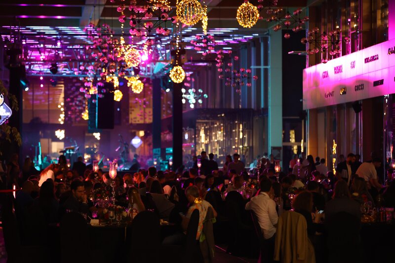 Nirvana Cosmopolitan 79