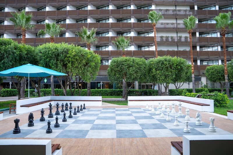 Nirvana Cosmopolitan 90