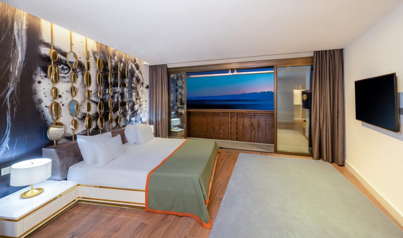 Nirvana Cosmopolitan 95