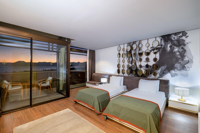 Nirvana Cosmopolitan 98