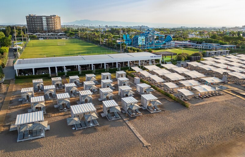 Nirvana Cosmopolitan 5