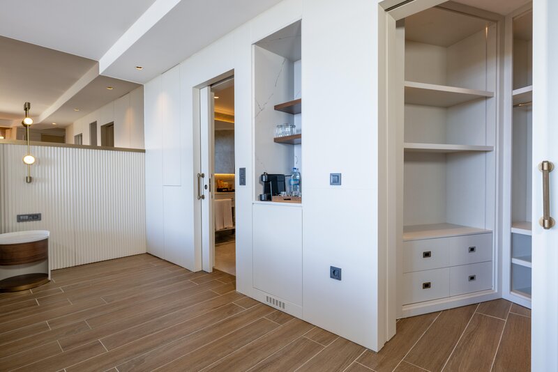 Nirvana Cosmopolitan 45