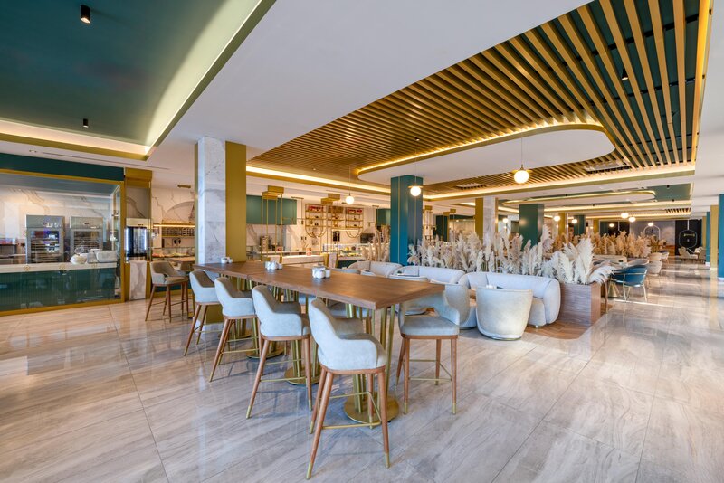 Nirvana Cosmopolitan 76