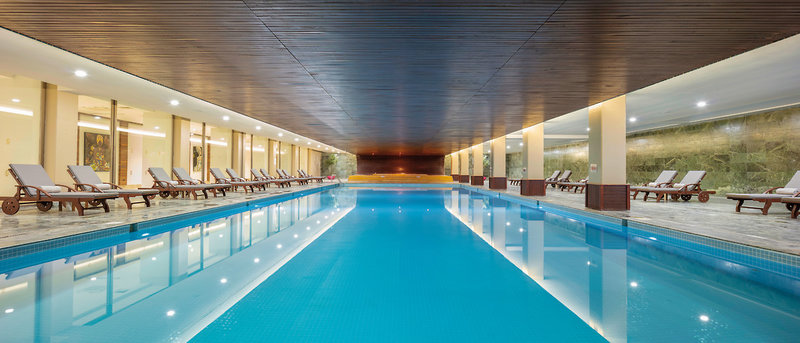 Nirvana Cosmopolitan 14