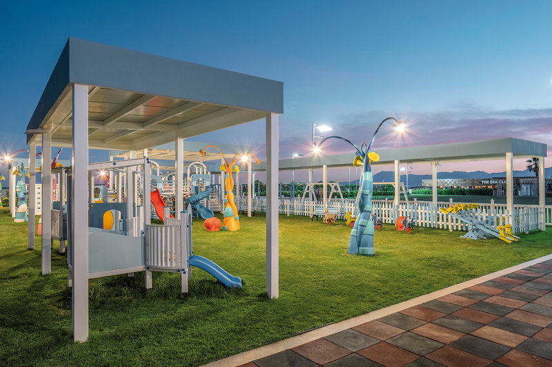 Nirvana Cosmopolitan 17