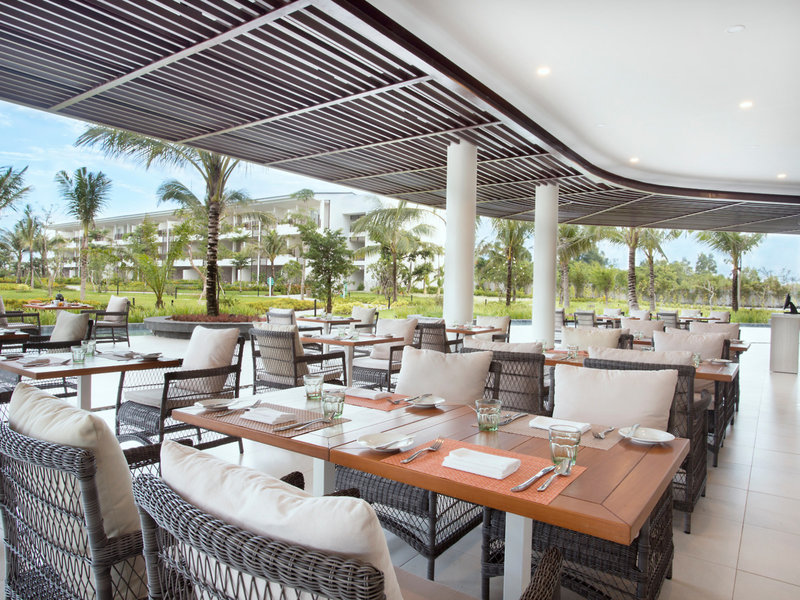 SOL by Melia Phu Quoc 16