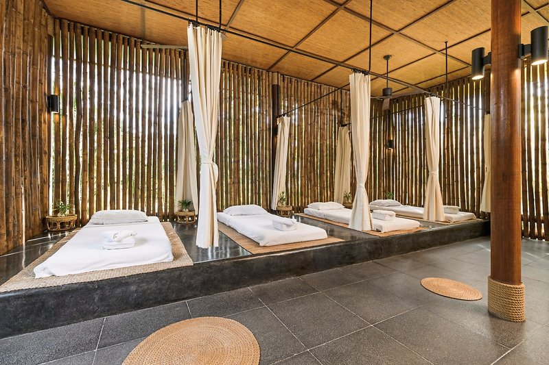 The Royal Sands - Koh Rong 37
