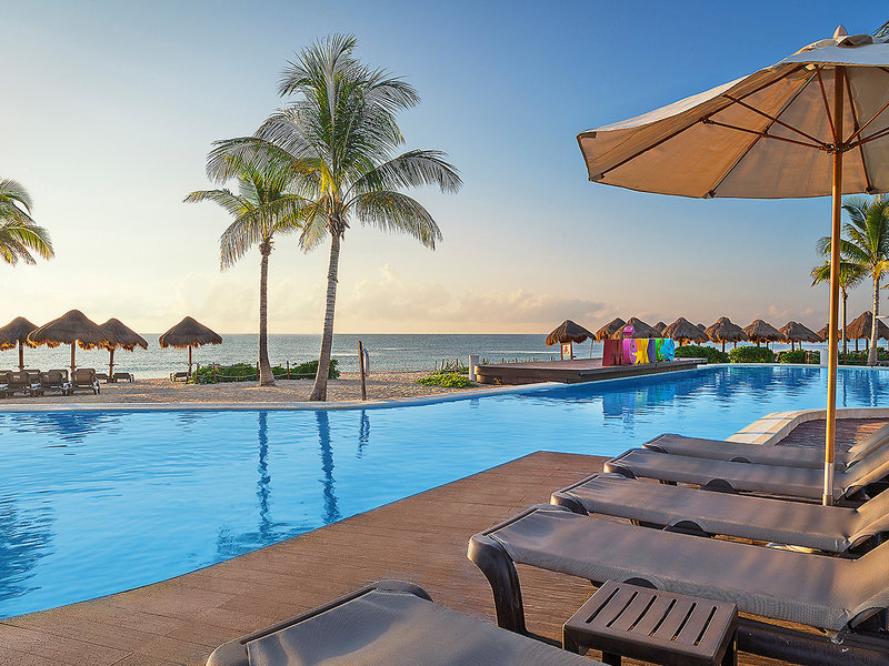 Ocean Riviera Paradise 16