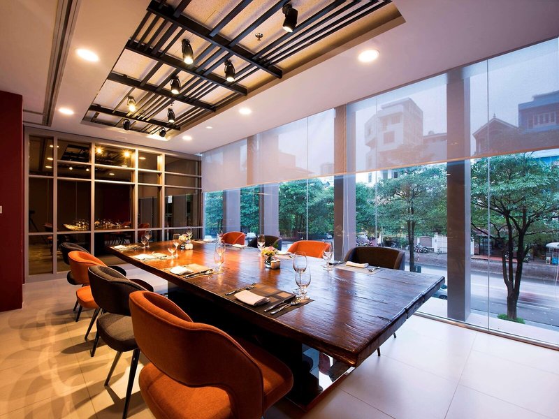 Novotel Suites Hanoi 25