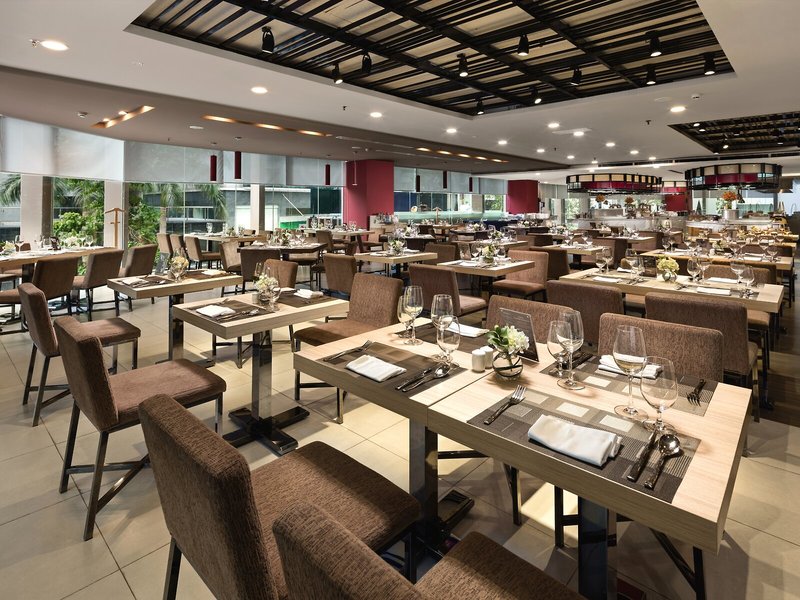 Novotel Suites Hanoi 28