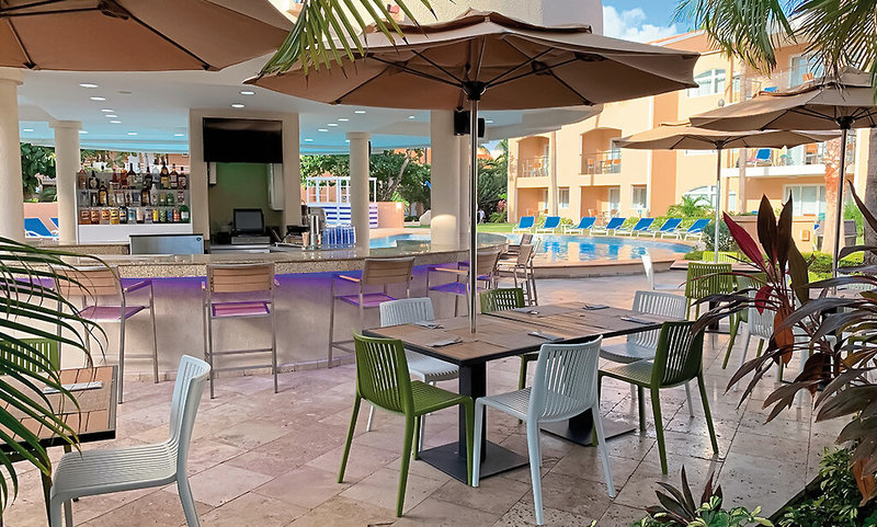 Divi Dutch Village Beach Resort 10