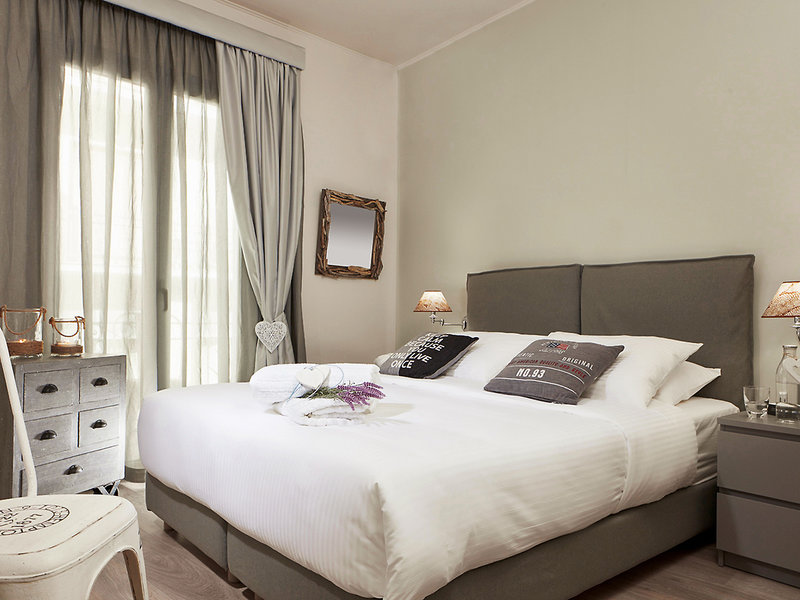 The Gardens Gallery Hotel 4