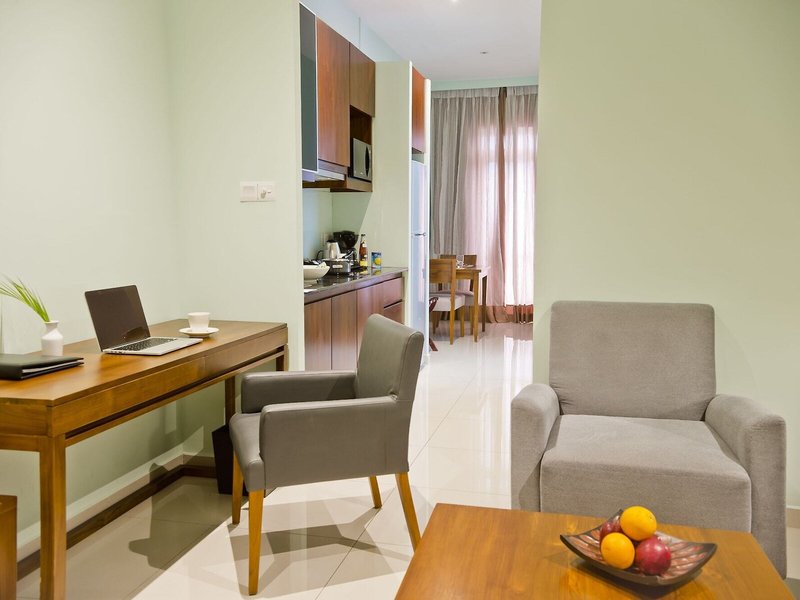 Ocean Edge Suites & Hotel Colombo 10