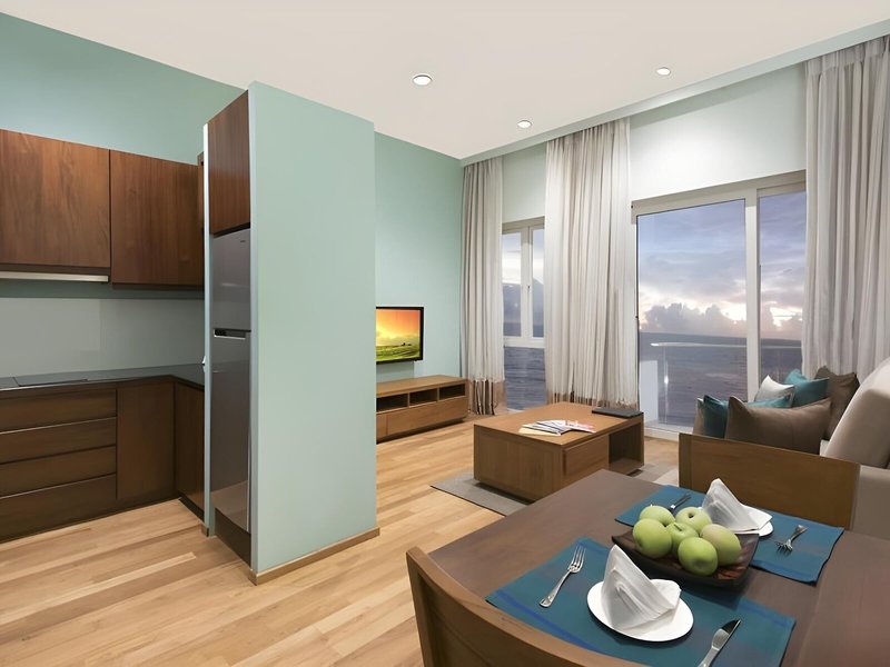 Ocean Edge Suites & Hotel Colombo 12