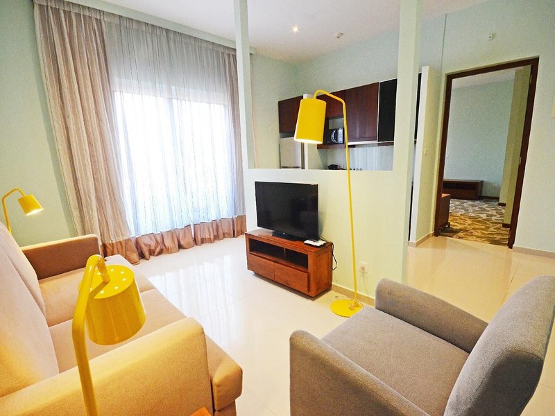 Ocean Edge Suites & Hotel Colombo 19
