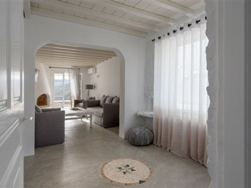 Cova Suites Mykonos 9
