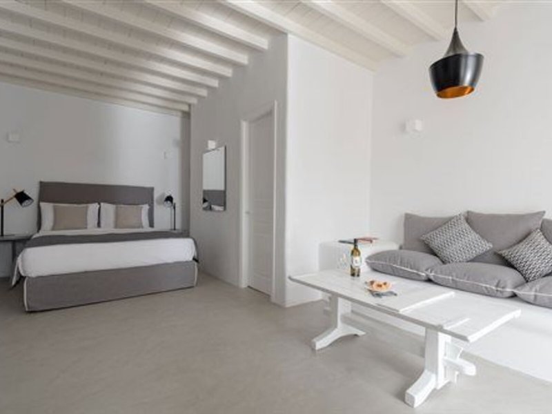 Cova Suites Mykonos 25