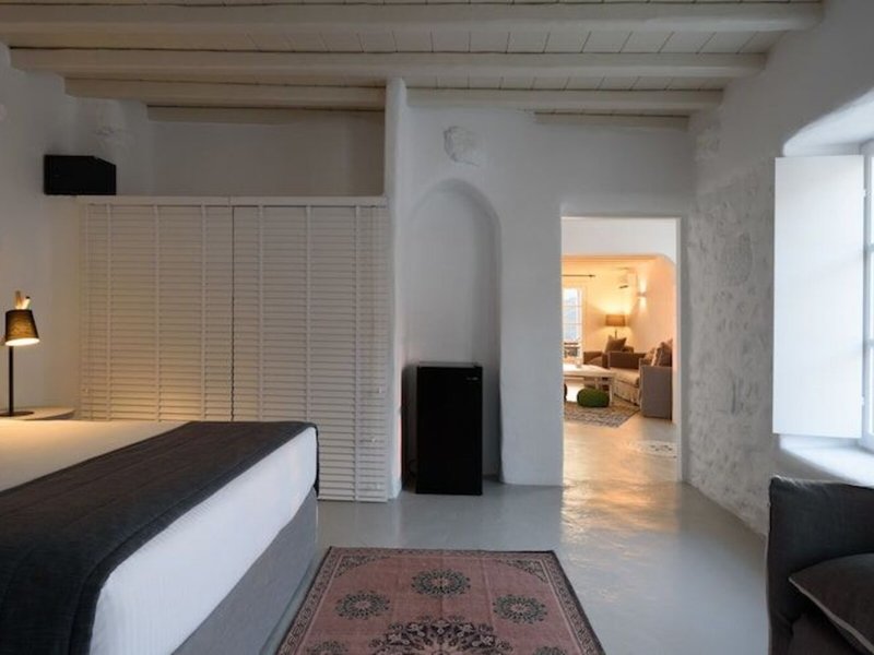 Cova Suites Mykonos 16