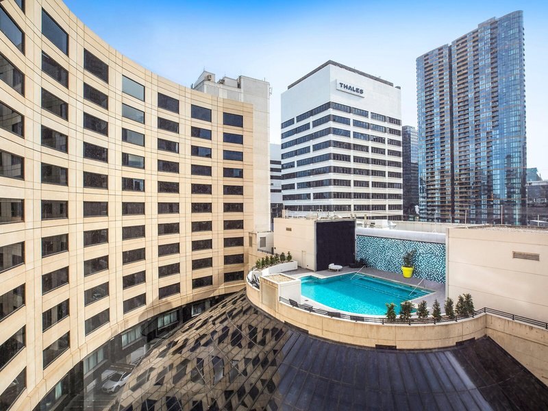 Crowne Plaza Melbourne 1