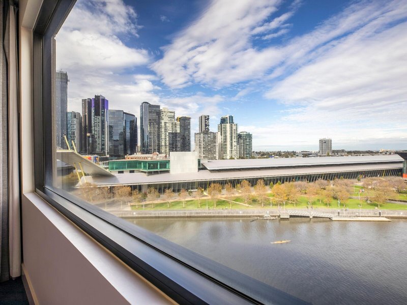 Crowne Plaza Melbourne 4