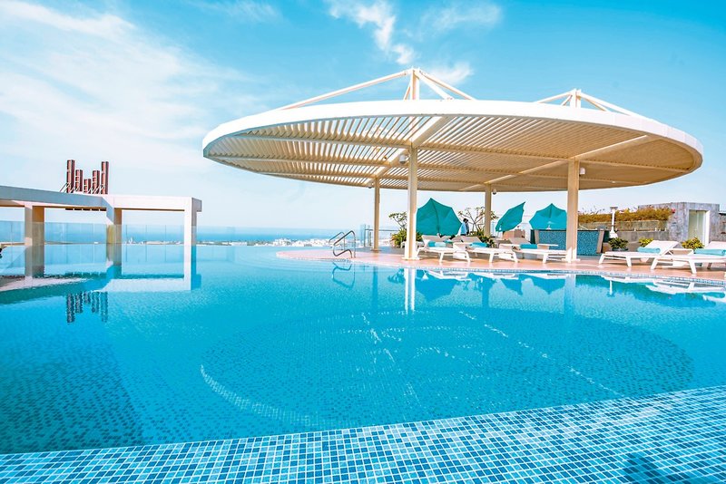 Grand Millennium Muscat 5