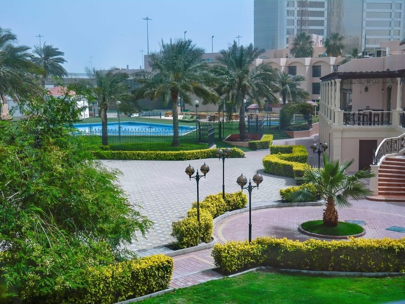 Crowne Plaza Bahrain 11