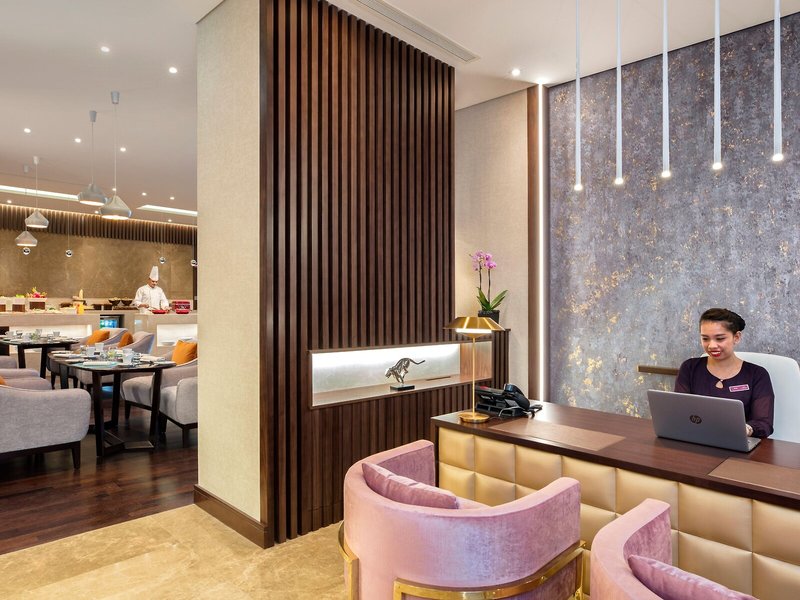 Crowne Plaza Bahrain 15