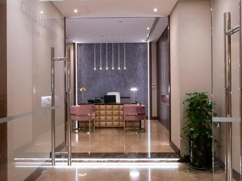 Crowne Plaza Bahrain 18