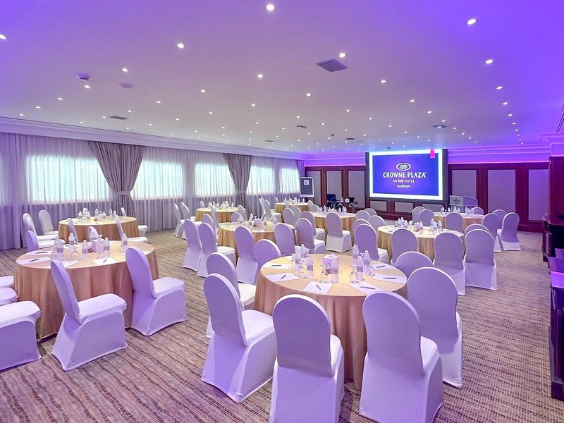 Crowne Plaza Bahrain 24