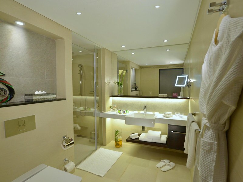 Crowne Plaza Bahrain 48