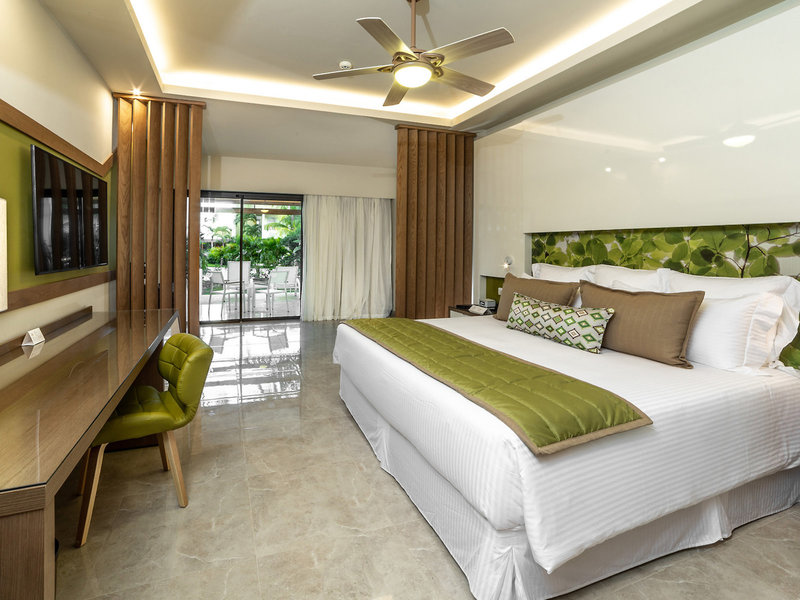 Dreams Onyx Resort & Spa 35