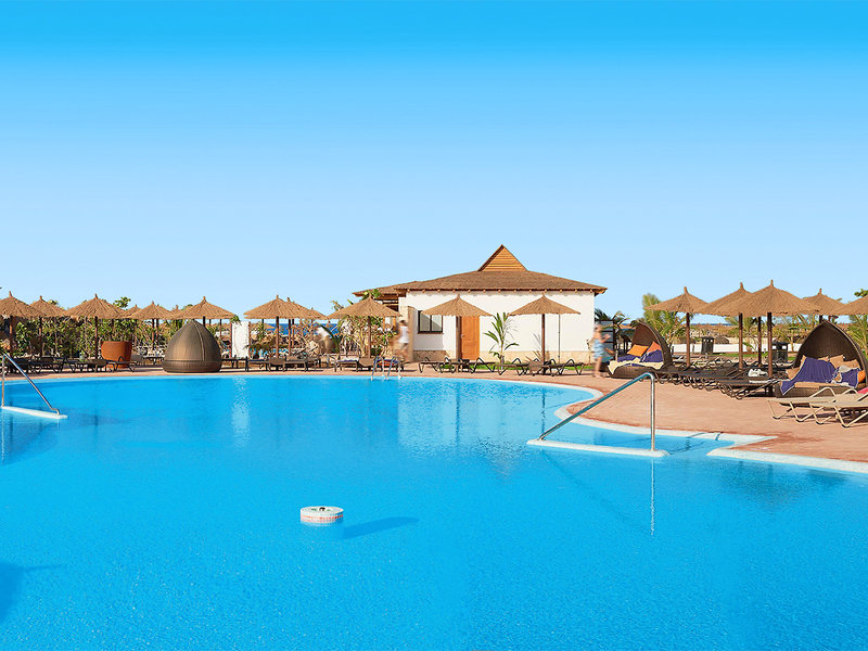 Melia Llana Beach 12