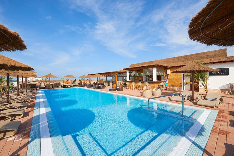 Melia Llana Beach 17