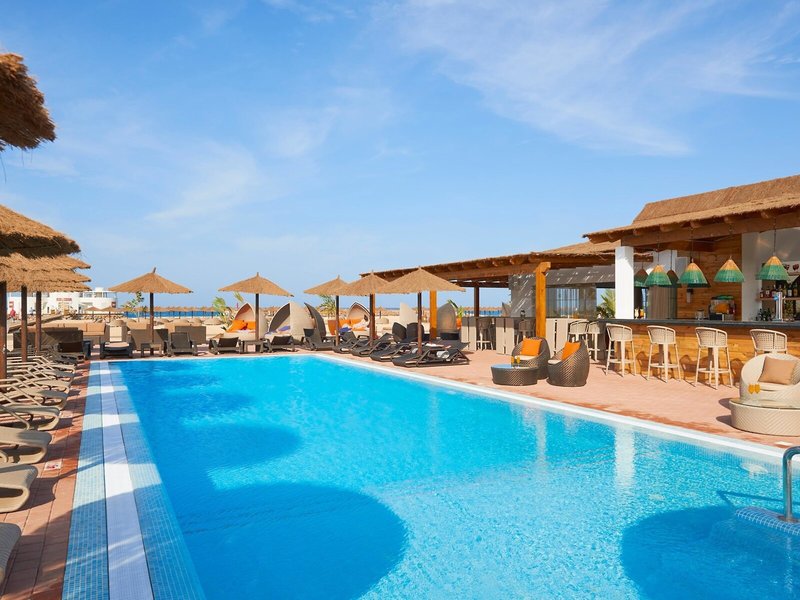 Melia Llana Beach 17