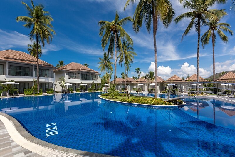 X10 Khaolak Resort 9