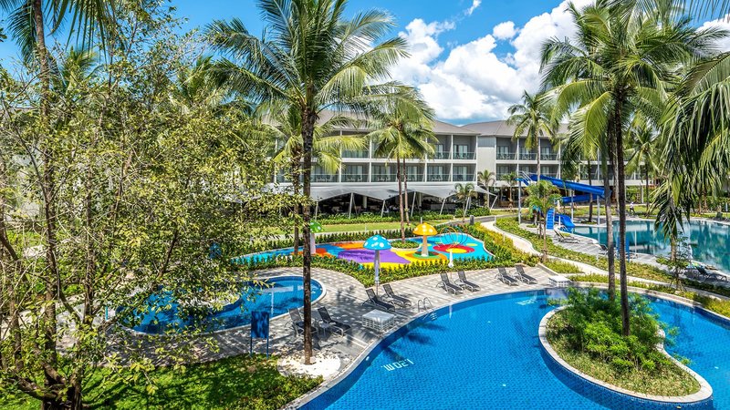 X10 Khaolak Resort 16