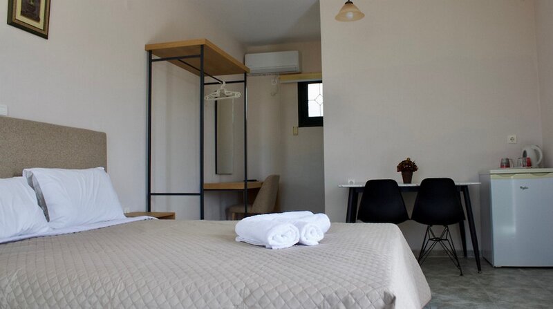 Aparthotel Niforos Studios 6 - Room Example