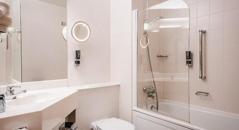 Leonardo Hotel Aachen 1