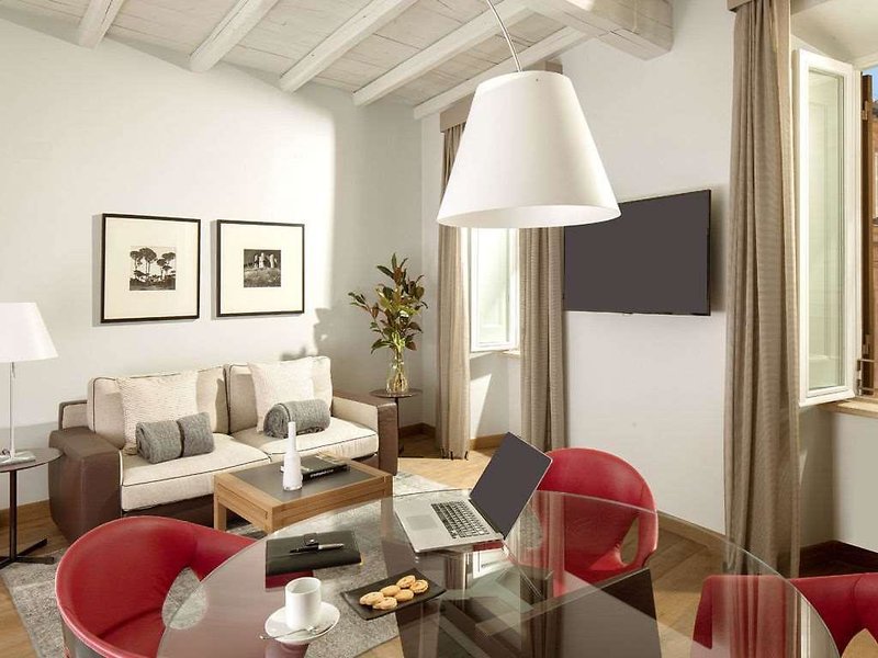 Palazzo Scanderbeg 2