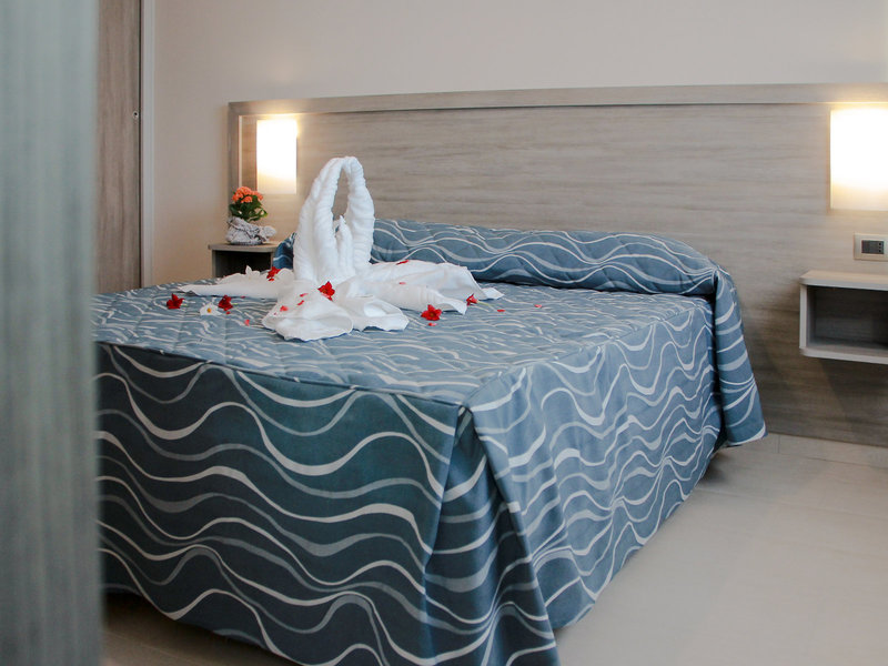 Danaide Resort 50