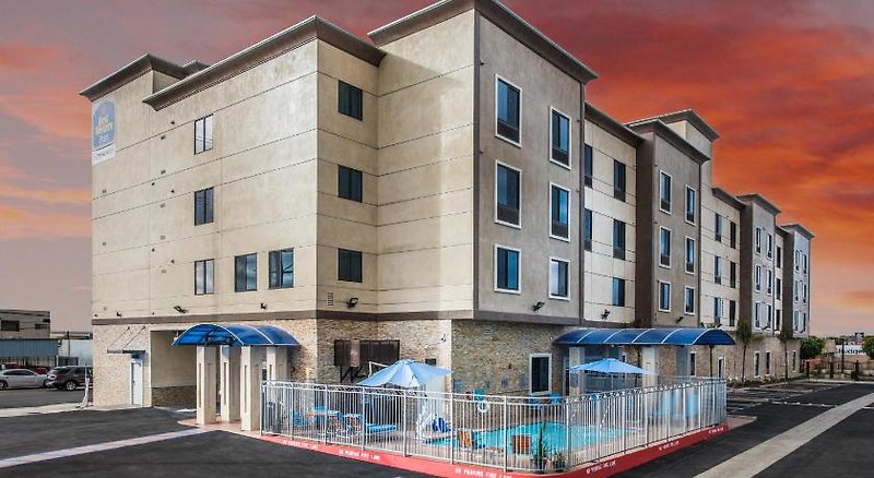 Best Western Plus Gardena Inn & Suites