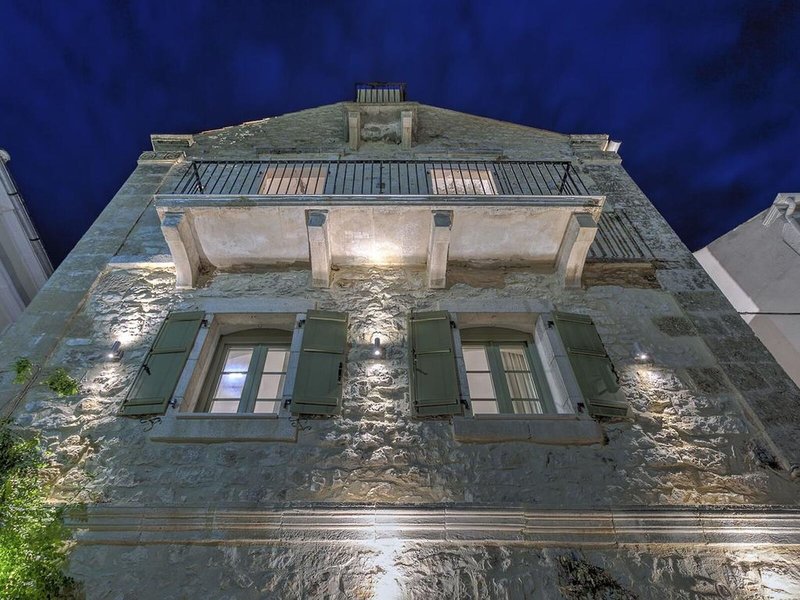 Fiscardonna Luxury Suites 3