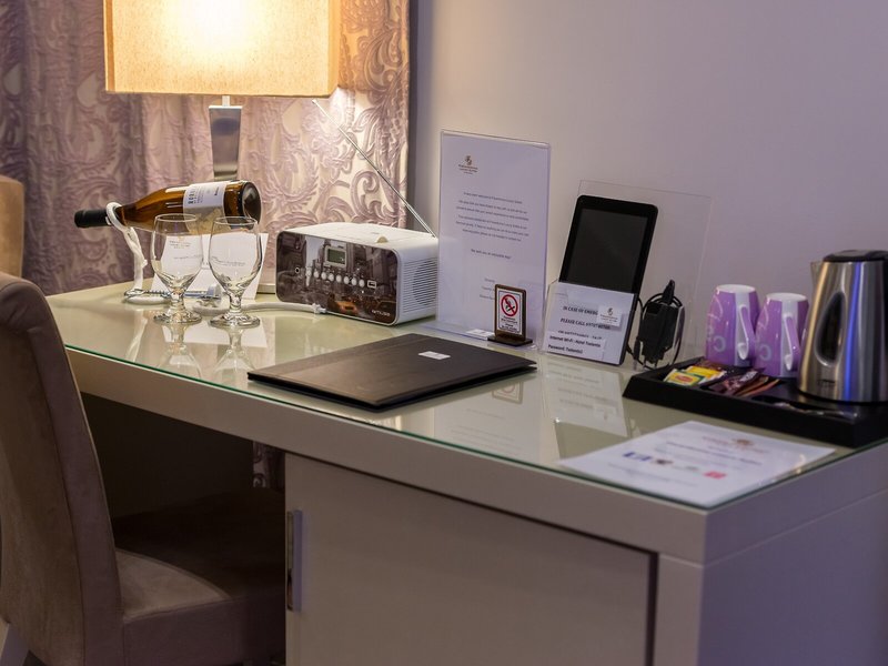 Fiscardonna Luxury Suites 6