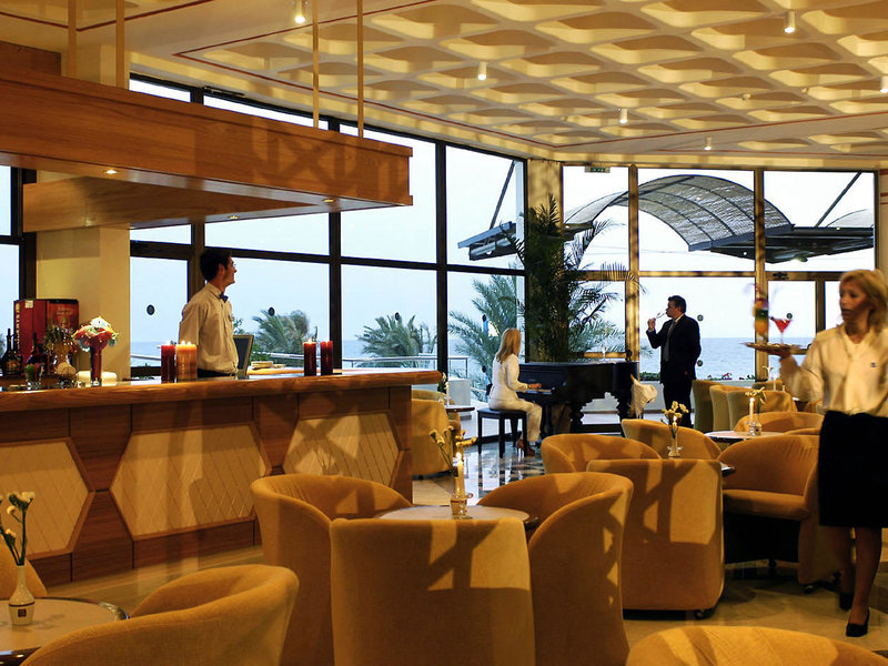 Constantinou Bros Athena Royal Beach 29 - Restaurant
