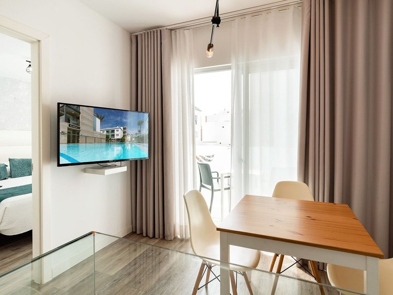 Bristol Sunset Beach 29