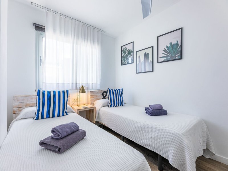 Bristol Sunset Beach 38