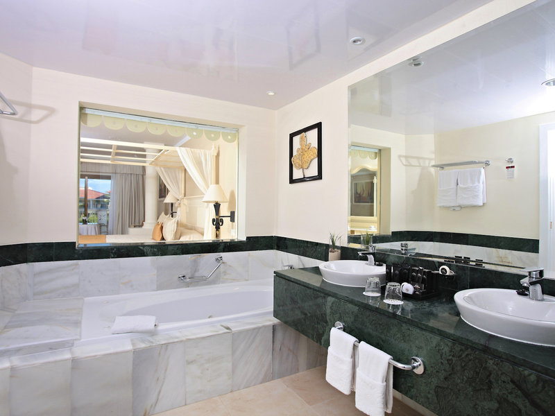 Bahia Principe Grand Aquamarine 34