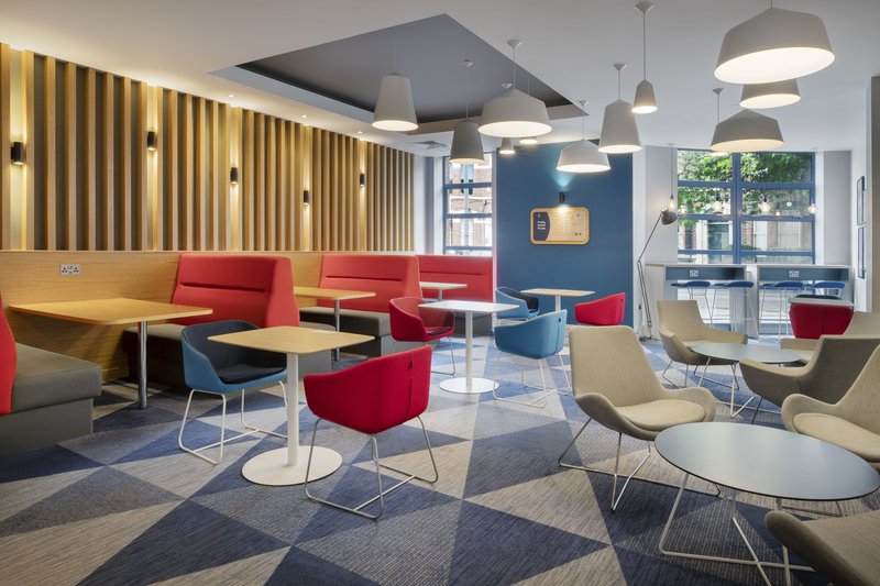 Holiday Inn Express Belfast City - Queen's Quarter 2