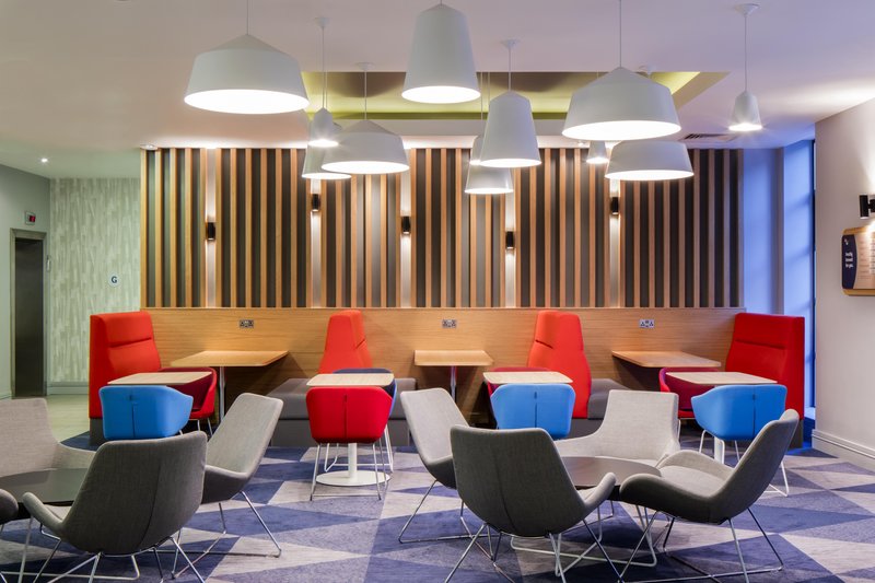 Holiday Inn Express Belfast City - Queen's Quarter 3
